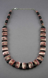 Ожерелье из родохрозита и агата 66974-44