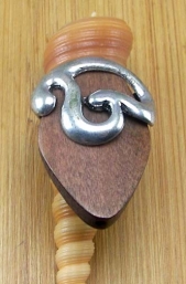 Винтажное кольцо из металла и дерева п01397бр